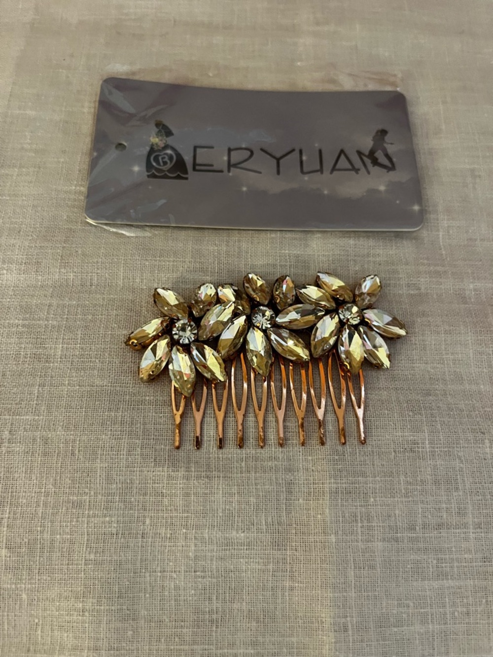 Beryuan Handmade Rhinestone Flower Hair Comb